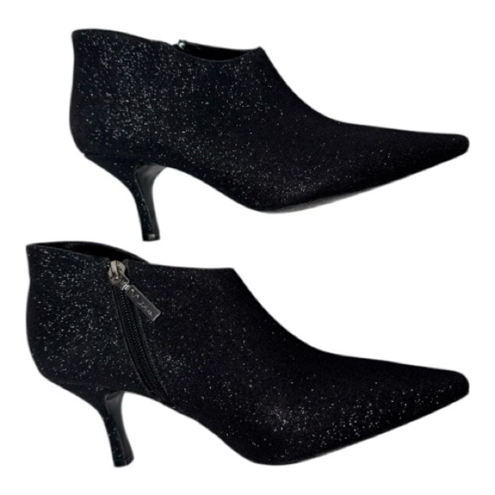 Nina New York Black Pointed Toe Glitter Booties. Size 7.5